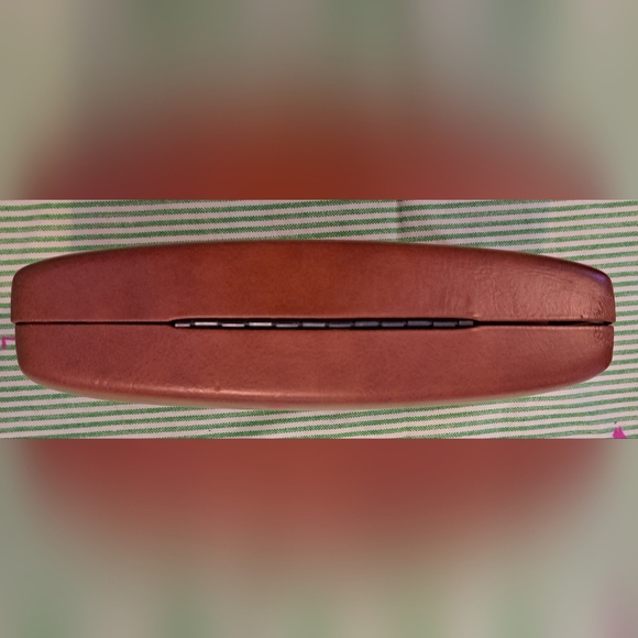 NWOT Unisex Illesteva Large Brown Leather Eyeglasses Sunglass Sunnies Hard Case - Picture 4 of 9